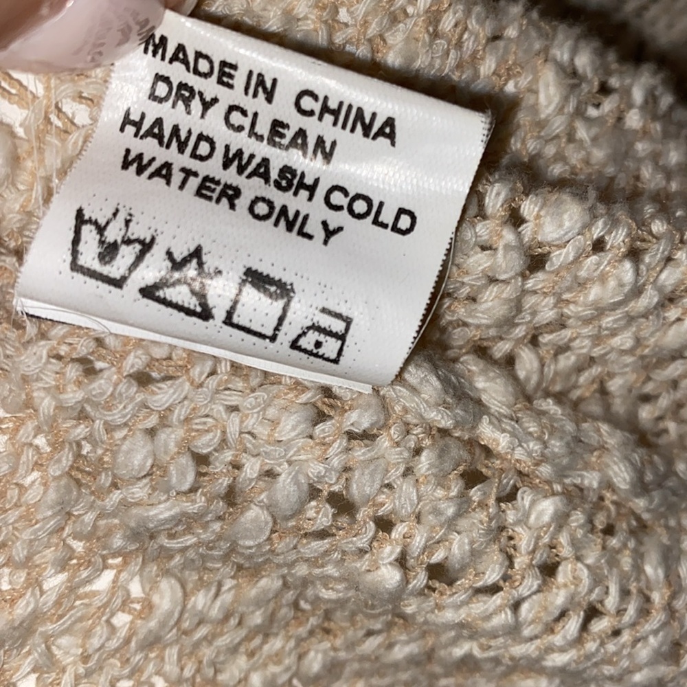 Women’s Cardigan - Picture 4 of 12